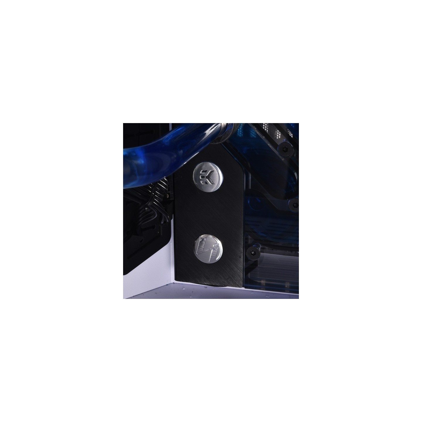 LIAN LI O11D Distro Plate G1 – Plaque de distribution watercooling avec pompe DDC 3.1
